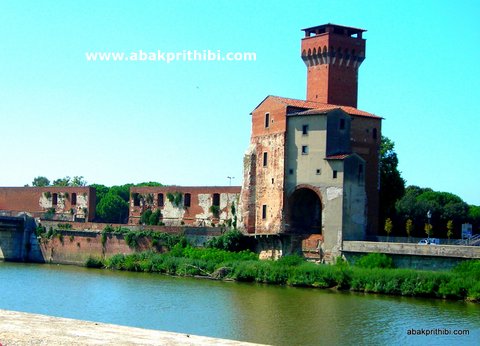 View of Guelph Tower along The River Arno, Pisa, Italy (2)