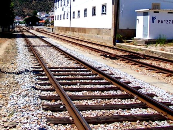 Meter gauge train line.JPG