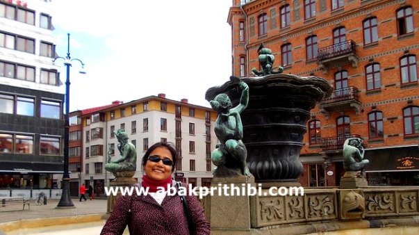 The Five Continents Fountain, Gothenburg, Sweden (2)